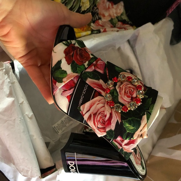 Dolce Gabbana heels - Picture 6 of 8